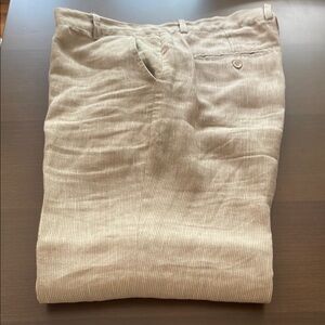 Saks Fifth Avenue Tan Linen Men’s Pants
100% linen 

Waist - 33. 
Inseam  - 26